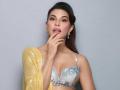 Jacqueline Fernandez tests negative for COVID-19, after crew member gets infected - Hindi News | Jacqueline Fernandez tests negative for COVID-19, after crew member gets infected | Latest entertainment News at Lokmattimes.com