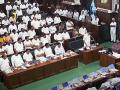 Tamil Nadu Assembly Honors Victims of Kallakurichi Liquor Tragedy and Kuwait Blaze - Hindi News | Tamil Nadu Assembly Honors Victims of Kallakurichi Liquor Tragedy and Kuwait Blaze | Latest national News at Lokmattimes.com