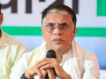 Pawan Khera Gets Notice from Delhi Poll Body Over Dual Voter Registration - Hindi News | Pawan Khera Gets Notice from Delhi Poll Body Over Dual Voter Registration | Latest national News at Lokmattimes.com