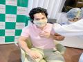 Varun Dhawan gets his first COVID-19 vaccine shot - Hindi News | Varun Dhawan gets his first COVID-19 vaccine shot | Latest entertainment News at Lokmattimes.com