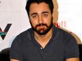 Imran Khan makes a rare appearance with his daughter in Mumbai rains - Hindi News | Imran Khan makes a rare appearance with his daughter in Mumbai rains | Latest entertainment News at Lokmattimes.com