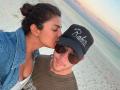 Priyanka Chopra enjoys romantic beach vacation with hubby Nick Jonas - Hindi News | Priyanka Chopra enjoys romantic beach vacation with hubby Nick Jonas | Latest entertainment News at Lokmattimes.com