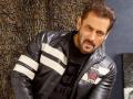 Salman Khan moves to Bombay HC in mobile snatching case against journalist - Hindi News | Salman Khan moves to Bombay HC in mobile snatching case against journalist | Latest entertainment News at Lokmattimes.com