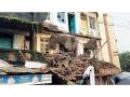 Mumbai: Part of empty building collapses in Mumbai; none injured - Hindi News | Mumbai: Part of empty building collapses in Mumbai; none injured | Latest maharashtra News at Lokmattimes.com
