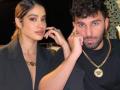 Janhvi Kapoor Reveals Using Orry as Her 'Fake Husband' to Avoid Flirting Advances - Hindi News | Janhvi Kapoor Reveals Using Orry as Her 'Fake Husband' to Avoid Flirting Advances | Latest entertainment News at Lokmattimes.com