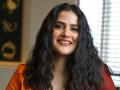 Sona Mohapatra slams broadcasters for sharing bikini pics of Rhea on television - Hindi News | Sona Mohapatra slams broadcasters for sharing bikini pics of Rhea on television | Latest entertainment News at Lokmattimes.com