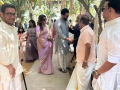 Rajasthan: Aamir Khan uses walking stick, joins Kamal Hassan, Prithviraj and Akshay Kumar for grand wedding - Hindi News | Rajasthan: Aamir Khan uses walking stick, joins Kamal Hassan, Prithviraj and Akshay Kumar for grand wedding | Latest entertainment News at Lokmattimes.com