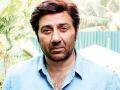 Sunny Deol gets Y-category security after actor supports Modi govt's farm laws - Hindi News | Sunny Deol gets Y-category security after actor supports Modi govt's farm laws | Latest politics News at Lokmattimes.com