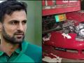 Former Pakistan skipper Shoaib Malik survives horrific car crash, assures fans he is safe - Hindi News | Former Pakistan skipper Shoaib Malik survives horrific car crash, assures fans he is safe | Latest cricket News at Lokmattimes.com