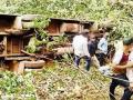Maharashtra: 15 students injured, after bus accident near Lohagad fort in Pune - Hindi News | Maharashtra: 15 students injured, after bus accident near Lohagad fort in Pune | Latest maharashtra News at Lokmattimes.com