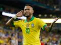 Brazilian football star Neymar Jr. fined $3.3 million for breaking environmental rules - Hindi News | Brazilian football star Neymar Jr. fined $3.3 million for breaking environmental rules | Latest cricket News at Lokmattimes.com