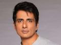 Sonu Sood tests negative for COVID-19 in 6 days, shares update on his health - Hindi News | Sonu Sood tests negative for COVID-19 in 6 days, shares update on his health | Latest entertainment News at Lokmattimes.com