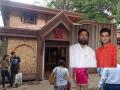 Maharashtra Political Crisis: Eknath Shinde's son MP Shrikant Shinde goes to unknow place in Thane - Hindi News | Maharashtra Political Crisis: Eknath Shinde's son MP Shrikant Shinde goes to unknow place in Thane | Latest maharashtra News at Lokmattimes.com