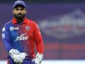 Delhi Capitals retain Rishabh Pant, David Warner, release Rovman Powell - Hindi News | Delhi Capitals retain Rishabh Pant, David Warner, release Rovman Powell | Latest cricket News at Lokmattimes.com