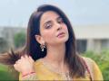 Arrest warrant issued against ‘Hindi Medium’ actress Saba Qamar - Hindi News | Arrest warrant issued against ‘Hindi Medium’ actress Saba Qamar | Latest entertainment News at Lokmattimes.com