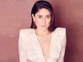 Kareena Kapoor's stolen car found in possession of fake antique dealer Manson Mavunkal - Hindi News | Kareena Kapoor's stolen car found in possession of fake antique dealer Manson Mavunkal | Latest entertainment News at Lokmattimes.com