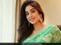 Janhvi Kapoor reveals mom Sridevi wouldn't let her lock her bathroom door - Hindi News | Janhvi Kapoor reveals mom Sridevi wouldn't let her lock her bathroom door | Latest entertainment News at Lokmattimes.com
