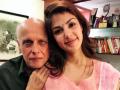 Did Mahesh Bhatt advice ask Rhea Chakraborty to take Sushant Singh Rajput to the doctor? - Hindi News | Did Mahesh Bhatt advice ask Rhea Chakraborty to take Sushant Singh Rajput to the doctor? | Latest entertainment News at Lokmattimes.com