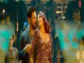 Har Funn Maula Song: Aamir Khan and Elli AvrRam sensual chemistry will keep you hooked - Hindi News | Har Funn Maula Song: Aamir Khan and Elli AvrRam sensual chemistry will keep you hooked | Latest entertainment News at Lokmattimes.com