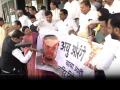 Abu Azmi Aurangzeb Remark: Mahayuti Leaders Protest Outside Maharashtra Assembly, Photo Banner of Samajwadi Party Leader Damaged (Watch Video) - Hindi News | Abu Azmi Aurangzeb Remark: Mahayuti Leaders Protest Outside Maharashtra Assembly, Photo Banner of Samajwadi Party Leader Damaged (Watch Video) | Latest maharashtra News at Lokmattimes.com