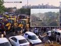 Ahmedabad Demolition Drive: AMC Bulldozes Illegal Settlements of Alleged Bangladeshi Infiltrators at Chandola Lake - Hindi News | Ahmedabad Demolition Drive: AMC Bulldozes Illegal Settlements of Alleged Bangladeshi Infiltrators at Chandola Lake | Latest national News at Lokmattimes.com