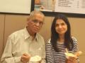 Infosys Founder Narayana Murthy and Daughter Akshata Spotted at Corner House Ice Creams in Bengaluru - Hindi News | Infosys Founder Narayana Murthy and Daughter Akshata Spotted at Corner House Ice Creams in Bengaluru | Latest social-viral News at Lokmattimes.com