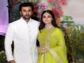 Ranbir Kapoor and Alia Bhatt to tie the knot next year in Kashmir? - Hindi News | Ranbir Kapoor and Alia Bhatt to tie the knot next year in Kashmir? | Latest entertainment News at Lokmattimes.com