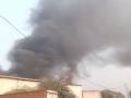 Delhi Plastic Factory Fire: Massive Blaze Erupts at Warehouse in Alipur, 25 Engines at Spot (Watch Video) - Hindi News | Delhi Plastic Factory Fire: Massive Blaze Erupts at Warehouse in Alipur, 25 Engines at Spot (Watch Video) | Latest national News at Lokmattimes.com