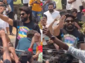 WATCH: Allu Arjun Fans Go Wild, Break Wire Fence to Reach Star on His Birthday; Video Goes Viral - Hindi News | WATCH: Allu Arjun Fans Go Wild, Break Wire Fence to Reach Star on His Birthday; Video Goes Viral | Latest entertainment News at Lokmattimes.com