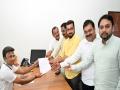 Maharashtra Lok Sabha Elections 2024: NCP (SP)'s Amol Kolhe Files Nomination for Shirur Seat - Hindi News | Maharashtra Lok Sabha Elections 2024: NCP (SP)'s Amol Kolhe Files Nomination for Shirur Seat | Latest maharashtra News at Lokmattimes.com Maharashtra Lok Sabha Elections 2024: NCP (SP)'s Amol Kolhe Files Nomination for Shirur Seat - Hindi News | Maharashtra Lok Sabha Elections 2024: NCP (SP)'s Amol Kolhe Files Nomination for Shirur Seat | Latest maharashtra News at Lokmattimes.com