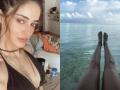 Ananya Panday calls herself a 'Hot Mess' as she sizzles in a bikini selfie - Hindi News | Ananya Panday calls herself a 'Hot Mess' as she sizzles in a bikini selfie | Latest entertainment News at Lokmattimes.com