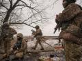 Russia pulls back some forces from Ukraine border - Hindi News | Russia pulls back some forces from Ukraine border | Latest international News at Lokmattimes.com