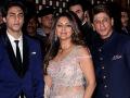 Shah Rukh Khan appoints coach Arfeen Khan for his son Aryan Khan to overcome his mental trauma - Hindi News | Shah Rukh Khan appoints coach Arfeen Khan for his son Aryan Khan to overcome his mental trauma | Latest entertainment News at Lokmattimes.com
