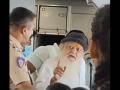 Asaram Bapu Loses Temper on Flight: Rape Accused Brought to Hospital Near Mumbai for Heart-Related Treatment (Watch Video) - Hindi News | Asaram Bapu Loses Temper on Flight: Rape Accused Brought to Hospital Near Mumbai for Heart-Related Treatment (Watch Video) | Latest mumbai News at Lokmattimes.com