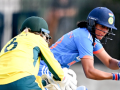 AUS vs IND, 1st WODI: Australia Defeats India by Five Wickets in Series Opener - Hindi News | AUS vs IND, 1st WODI: Australia Defeats India by Five Wickets in Series Opener | Latest cricket News at Lokmattimes.com
