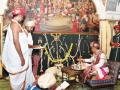 Yaduveer Krishnadatta Wodeyar Performs Traditional Ayudha Puja at Mysore Palace - Hindi News | Yaduveer Krishnadatta Wodeyar Performs Traditional Ayudha Puja at Mysore Palace | Latest national News at Lokmattimes.com