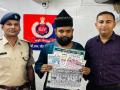 ‘Baba Bengali’ Behind Mumbai Local Train Posters Arrested, 15,000 Posters Seized During Raid - Hindi News | ‘Baba Bengali’ Behind Mumbai Local Train Posters Arrested, 15,000 Posters Seized During Raid | Latest mumbai News at Lokmattimes.com