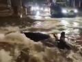 Mumbai Water Cut: Supply Likely Disrupted in Bandra After Pipeline Burst at Lucky Junction; Watch Video - Hindi News | Mumbai Water Cut: Supply Likely Disrupted in Bandra After Pipeline Burst at Lucky Junction; Watch Video | Latest mumbai News at Lokmattimes.com
