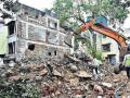 Mumbai Slab Collapse: Second and Fourth Floors of Ground-Plus-Four-Story Building Collapses in Grant Road - Hindi News | Mumbai Slab Collapse: Second and Fourth Floors of Ground-Plus-Four-Story Building Collapses in Grant Road | Latest mumbai News at Lokmattimes.com