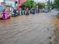 Bengaluru Rains: Schools and Anganwadi Centres Closed; Work-from-Home Advisory Issued Amid Heavy Rain Forecast - Hindi News | Bengaluru Rains: Schools and Anganwadi Centres Closed; Work-from-Home Advisory Issued Amid Heavy Rain Forecast | Latest national News at Lokmattimes.com
