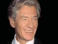 Sir Ian McKellen becomes first movie star to receive Covid-19 vaccine - Hindi News | Sir Ian McKellen becomes first movie star to receive Covid-19 vaccine | Latest entertainment News at Lokmattimes.com