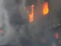 Thane: Massive Fire Breaks Out at Plywood Factory in Bhiwandi's Mani Surat Complex (Watch Video) - Hindi News | Thane: Massive Fire Breaks Out at Plywood Factory in Bhiwandi's Mani Surat Complex (Watch Video) | Latest thane News at Lokmattimes.com