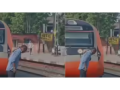 Bihar: Man Dies After Being Hit by Vande Bharat While Spitting Tobacco Near Tracks (VIDEO) - Hindi News | Bihar: Man Dies After Being Hit by Vande Bharat While Spitting Tobacco Near Tracks (VIDEO) | Latest national News at Lokmattimes.com
