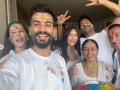 Bollywood Holi 2025: Katrina Kaif and Vicky Kaushal Enjoy Festive Fun with Family (Watch Video and Photo) - Hindi News | Bollywood Holi 2025: Katrina Kaif and Vicky Kaushal Enjoy Festive Fun with Family (Watch Video and Photo) | Latest entertainment News at Lokmattimes.com