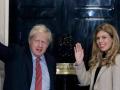 UK PM Boris Johnson marries fiancee Carrie Symonds in a secret ceremony? - Hindi News | UK PM Boris Johnson marries fiancee Carrie Symonds in a secret ceremony? | Latest international News at Lokmattimes.com