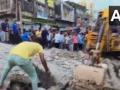 Two-storey building collapses in Gujarat's Junagadh; several feared trapped under debris - Hindi News | Two-storey building collapses in Gujarat's Junagadh; several feared trapped under debris | Latest national News at Lokmattimes.com
