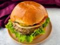 UK Shocker: 57-Year Old Man Dies in Tragic Accident While Separating Frozen Burgers - Hindi News | UK Shocker: 57-Year Old Man Dies in Tragic Accident While Separating Frozen Burgers | Latest social-viral News at Lokmattimes.com