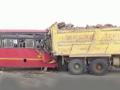 11 injured in bus-truck collision in Palghar - Hindi News | 11 injured in bus-truck collision in Palghar | Latest maharashtra News at Lokmattimes.com