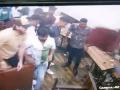 Mumbai: Mob brutally thrash 2 GRP constables inside restaurant with chairs and beer bottles - Hindi News | Mumbai: Mob brutally thrash 2 GRP constables inside restaurant with chairs and beer bottles | Latest maharashtra News at Lokmattimes.com
