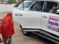 MLA donates his Fortuner car worth Rs 40 lakh to health center to use it as ambulance - Hindi News | MLA donates his Fortuner car worth Rs 40 lakh to health center to use it as ambulance | Latest national News at Lokmattimes.com